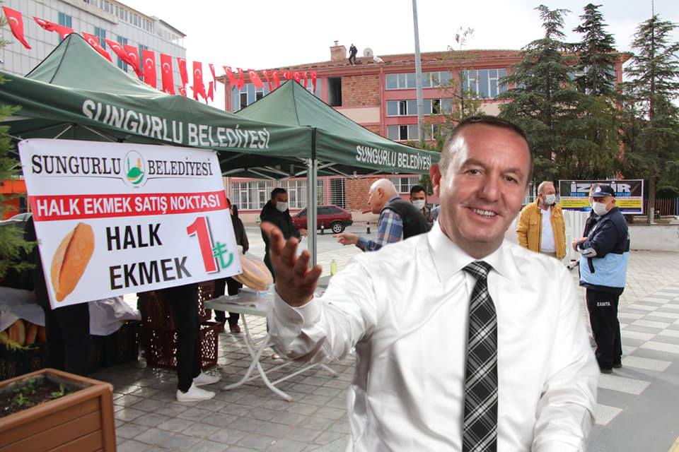 2 LİRALIK EKMEĞİ 1 LİRADAN SATIYOR